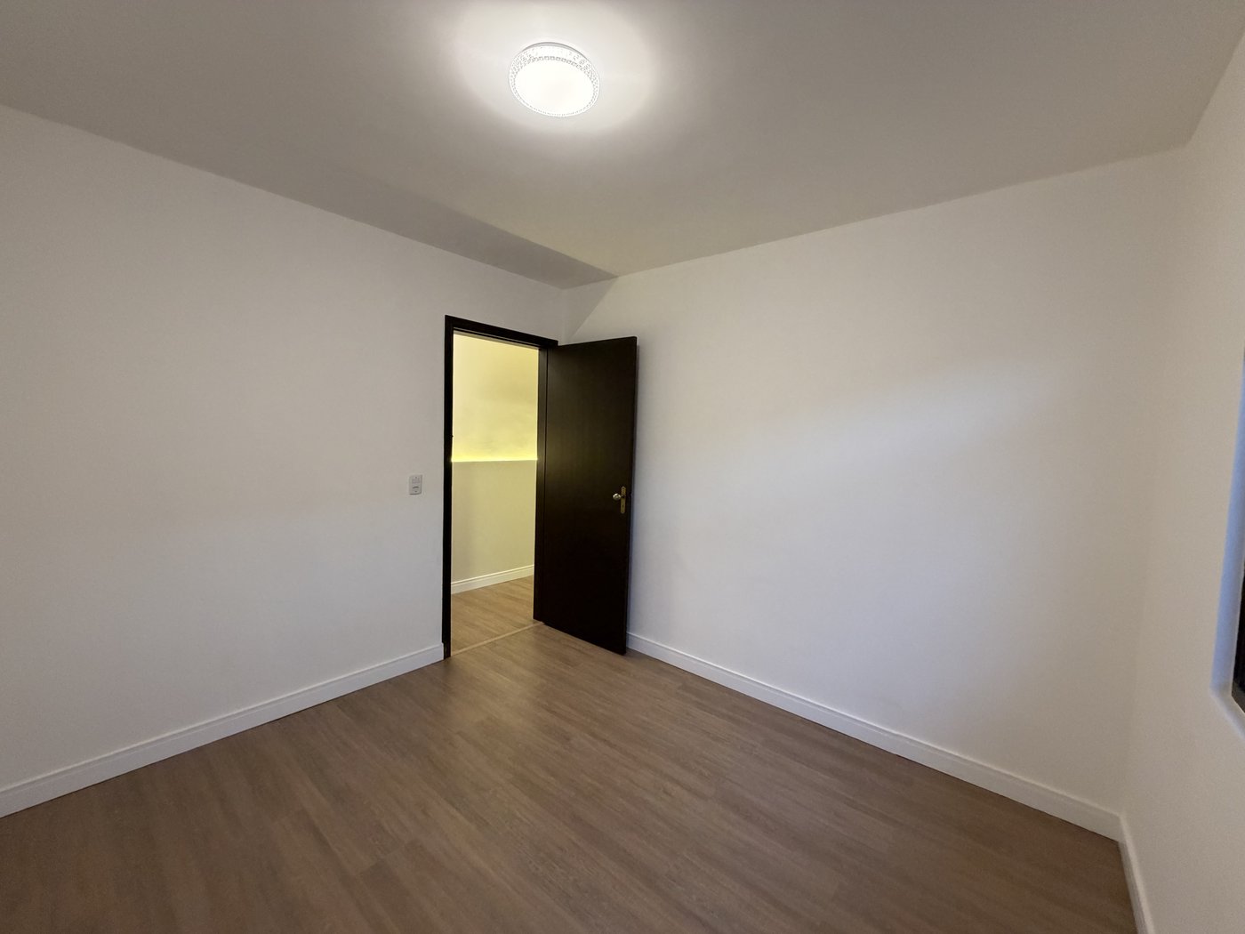 Quarto 2 porta
